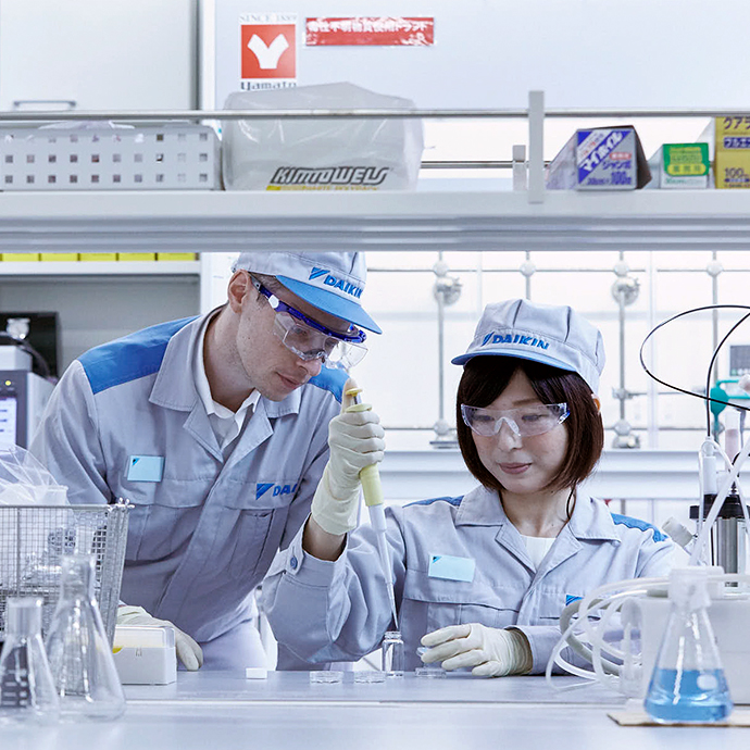 イメージ：先端分野での用途開発を推進