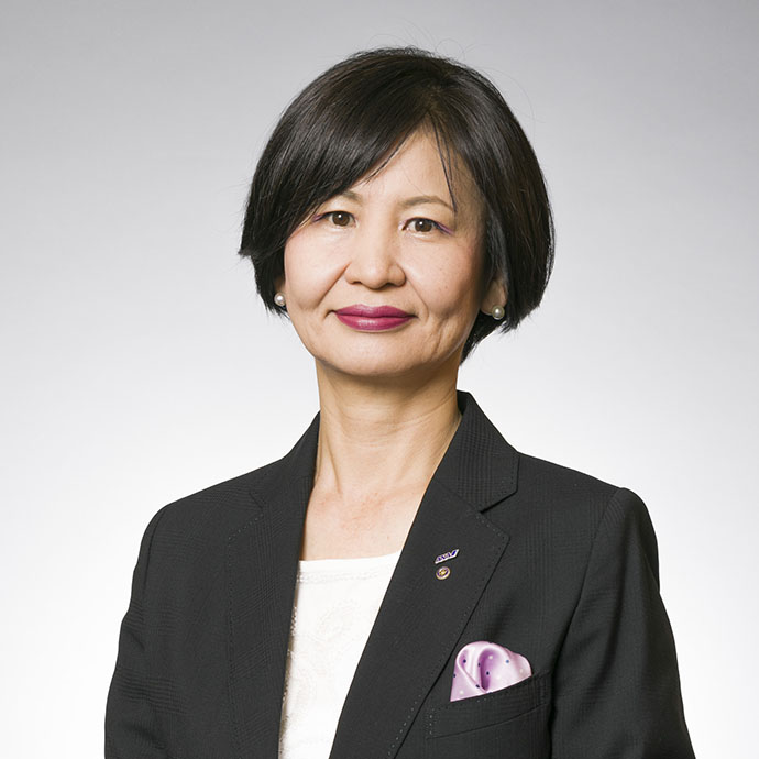 写真：新居　勇子