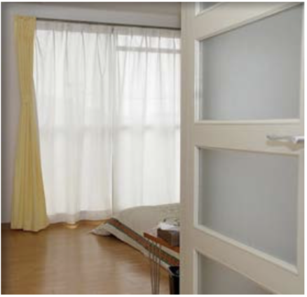 カーテン、ブラインドを活用 部屋の中で熱をさえぎる